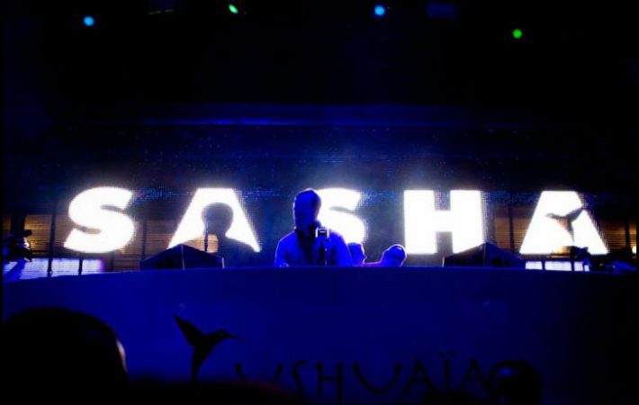 Sasha no Mixes no Ushuaia - em Ibiza - Espanha