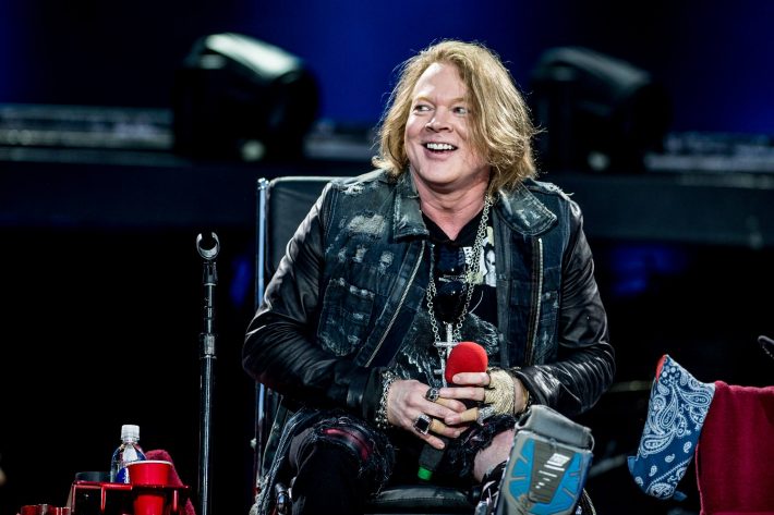 Axl rose na Belgica em 2016 com AC DC