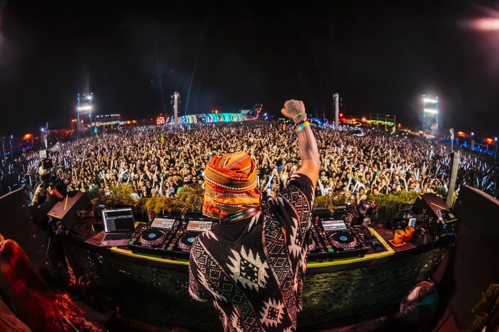 Depois do sucesso em Campinas e Porto Alegre, DNA ART CAR segue para Camboriú