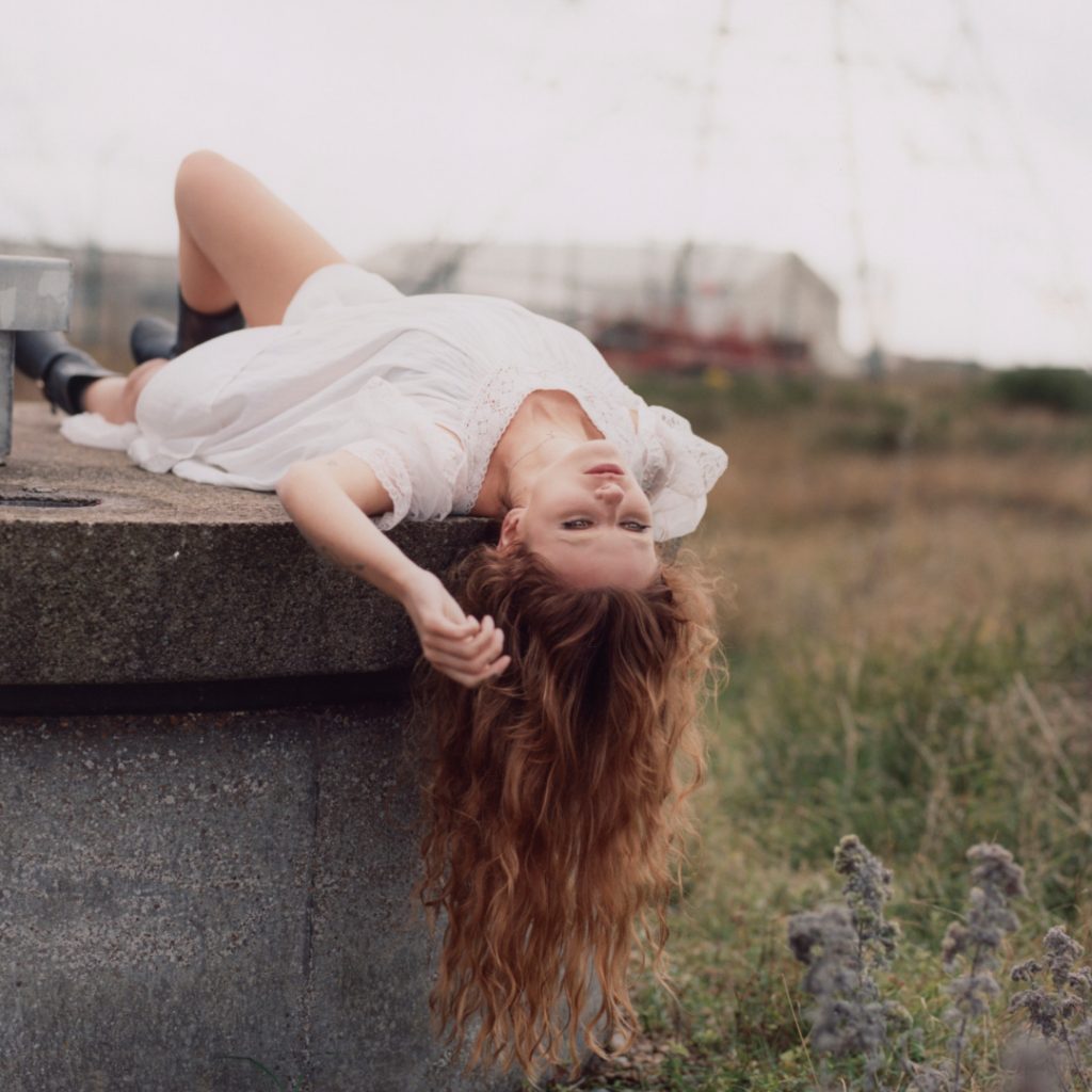 Rosie Carney, Nico Parga, Alex Mills tem lançamentos inéditos via Ultra Records