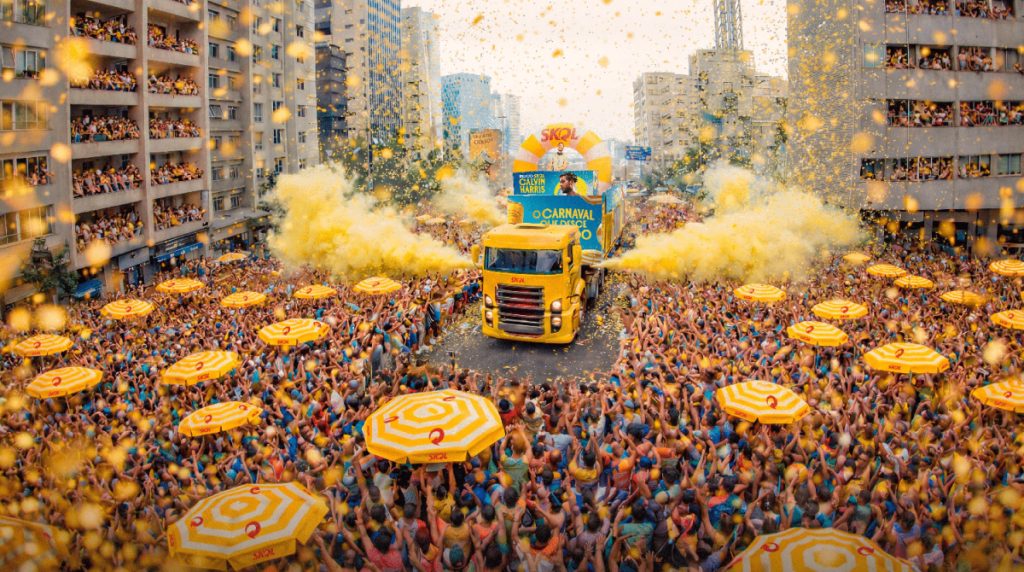 Carnaval que desce redondo: Skol inova e traz DJ internacional Calvin Harris