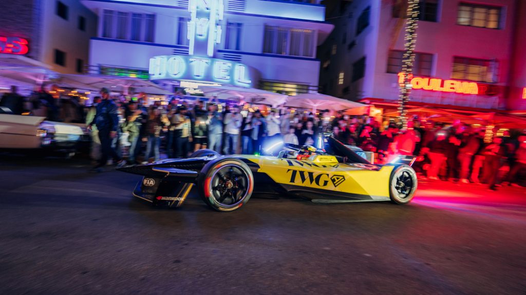 A Andretti Formula E apresenta a nova pintura TWG AI