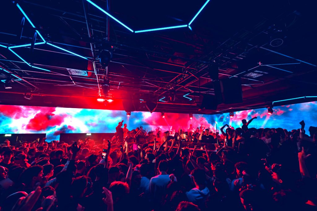 “Amnesia Milão” revela novo sistema de som L-Acoustics