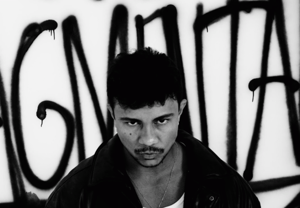 Xamã inicia nova turnê com show gratuito em Campo Grande