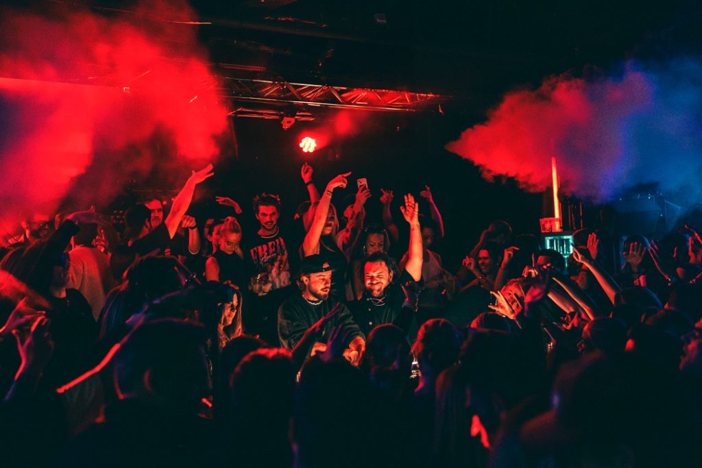 A dupla norueguesa Mentum lança ‘Breathe’