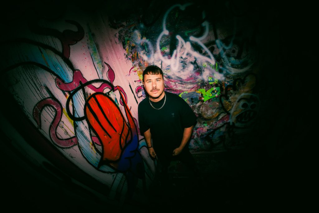 LAWTON estreia com “Bad Potato”