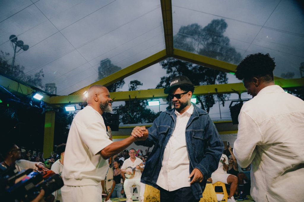 Emicida lança clipe de “Us memo preto zica”