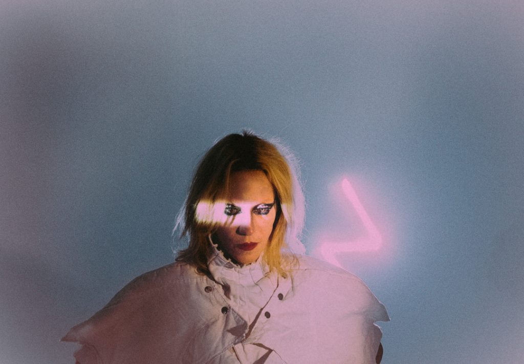 BUHR lança álbum “Feixe de Fogo”