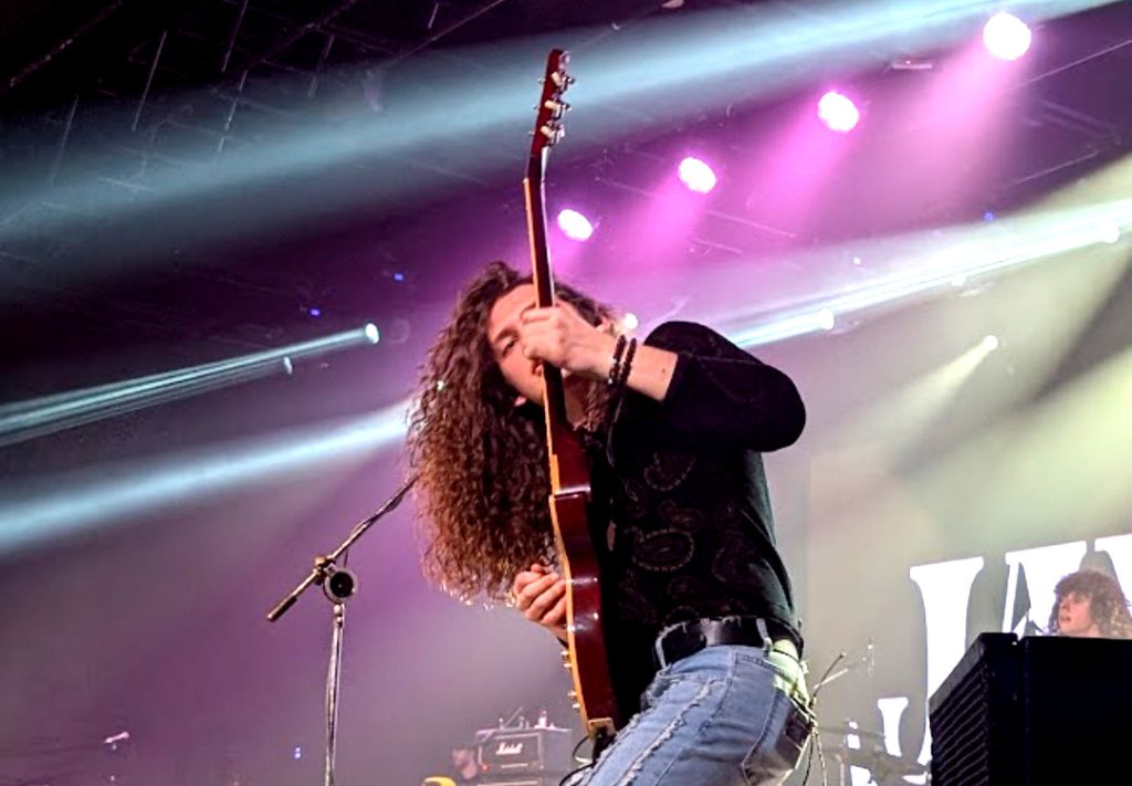 Jayler mostra força do novo rock na Audio em São Paulo