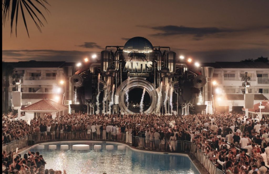 ANTS Ibiza 2026: A colmeia Tech-House que domina os sábados no Ushuaïa