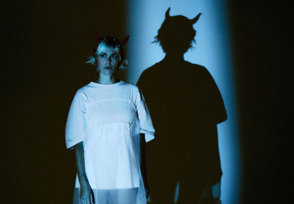 Whitemary faz show no Sesc Pompeia
