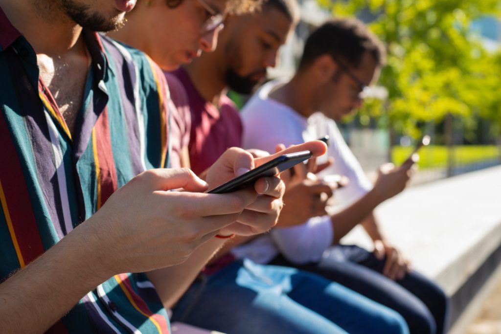 A geração mais conectada da história pode ser a menos preparada para o futuro
