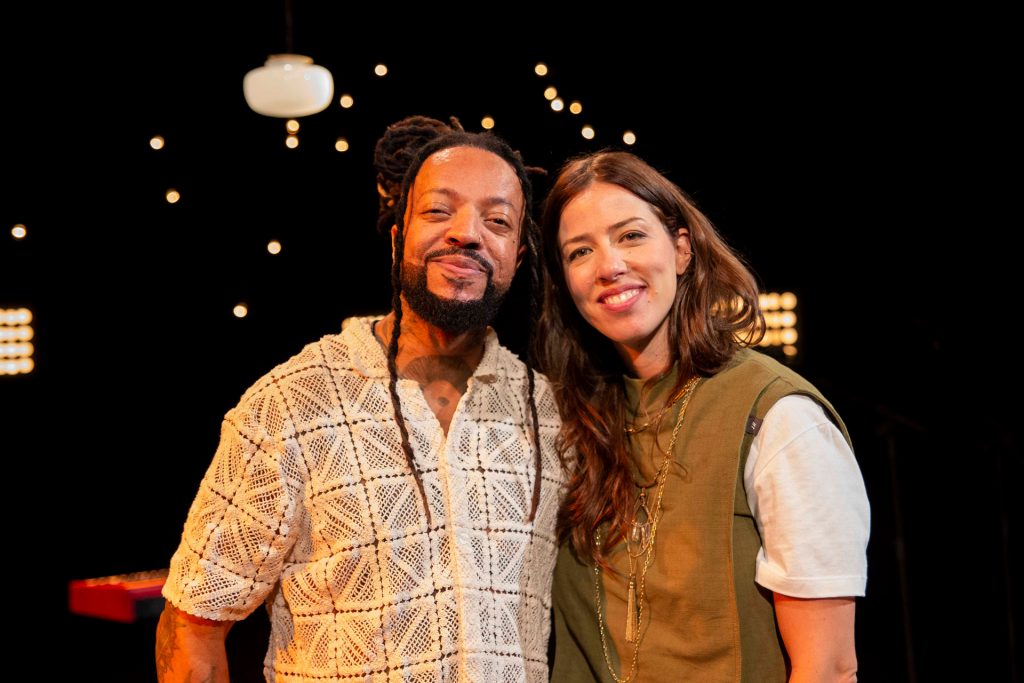 Rael apresenta faixas do novo álbum no Cultura Livre