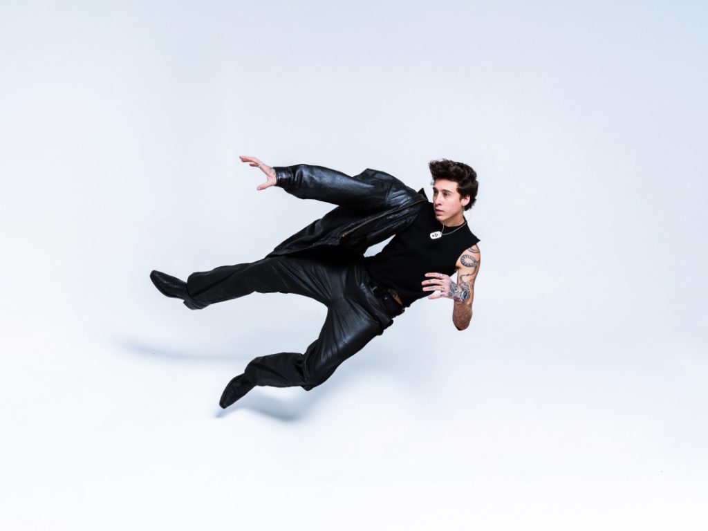 Zuezeu retorna com o novo single “GO”