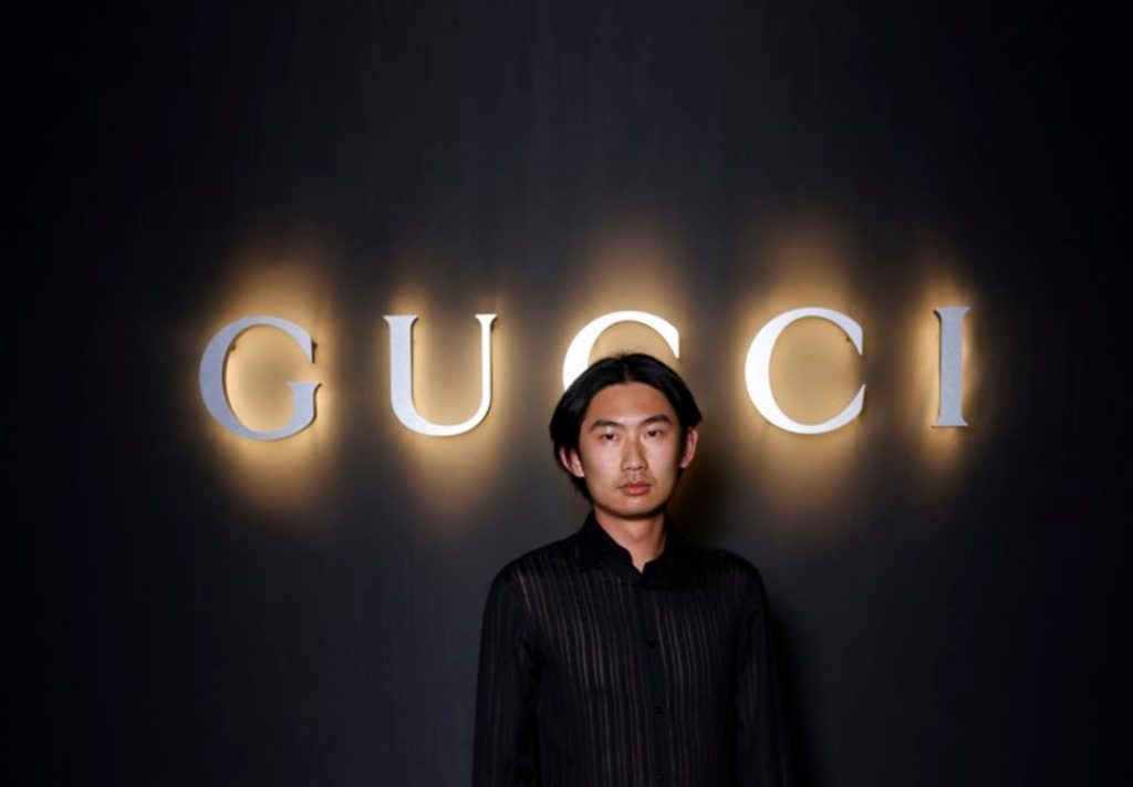 Gucci Keeps Booking lança novo single de música rave