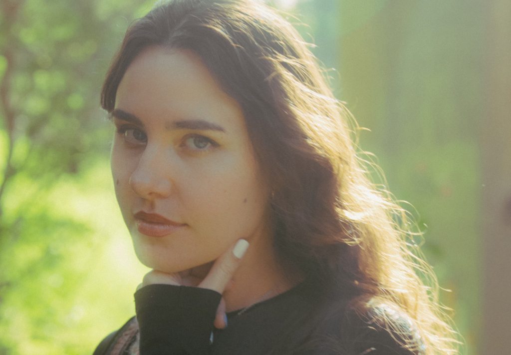Pretty Girl retorna após um ano de ausência volta com o EP “Body Step”