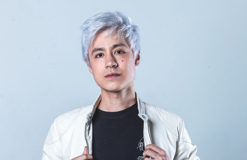 Liu une emoção, leveza e energia em “Keep It Simple”