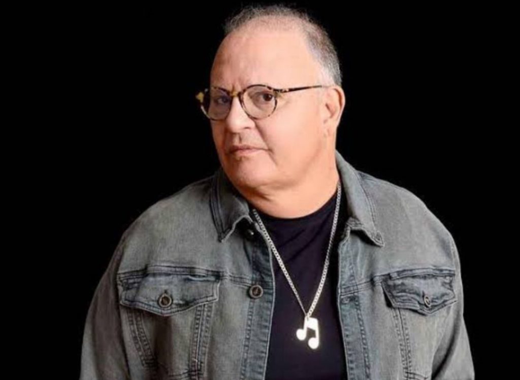Guilherme Arantes retorna a São Paulo com sua turnê “50 Anos-luz”