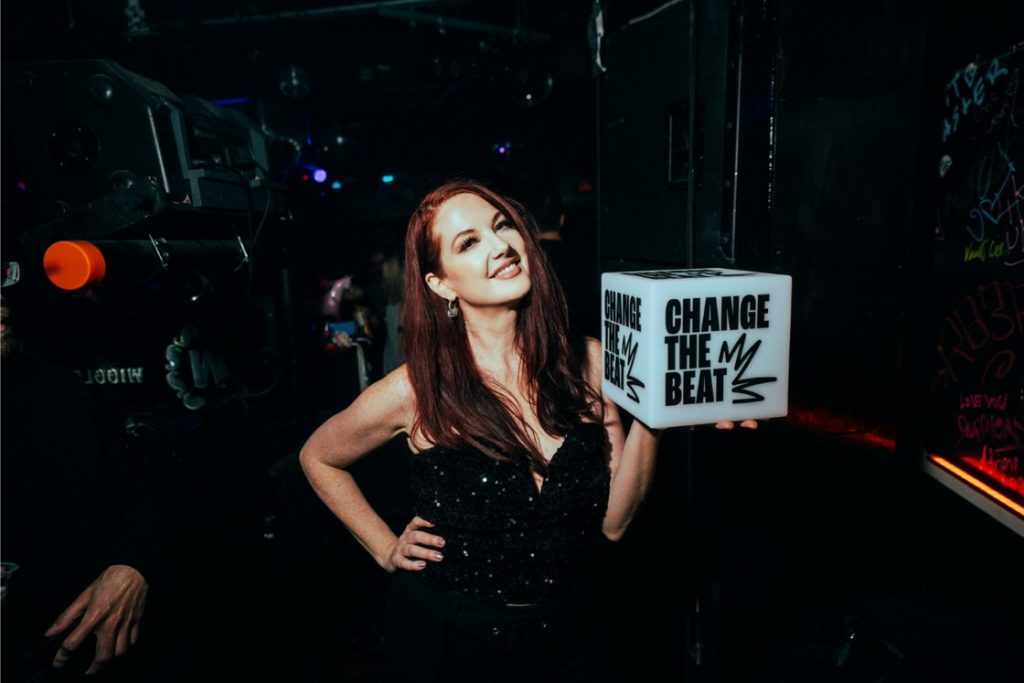 Change The Beat firma parceria com Sara Landry e HEKATE Records para competição de remixes